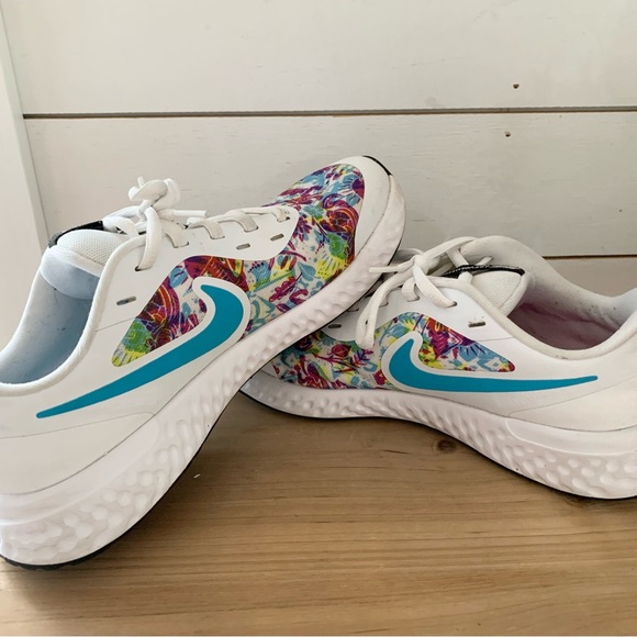 Nike Revolution 5 Multicolored Fable Gymshoe Youth 6 - Picture 9 of 10